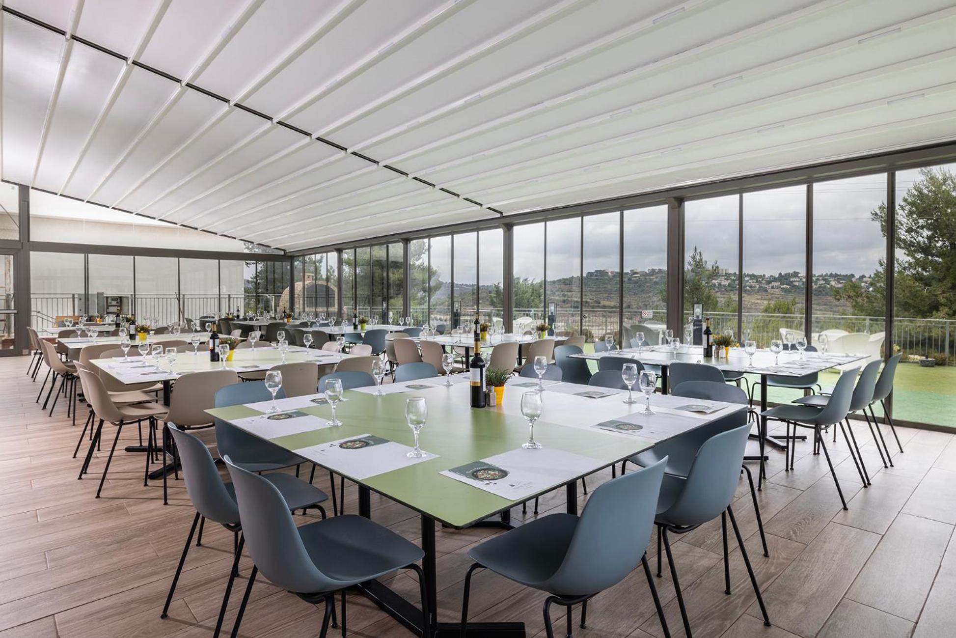 C Hotel Neve Ilan Esterno foto
