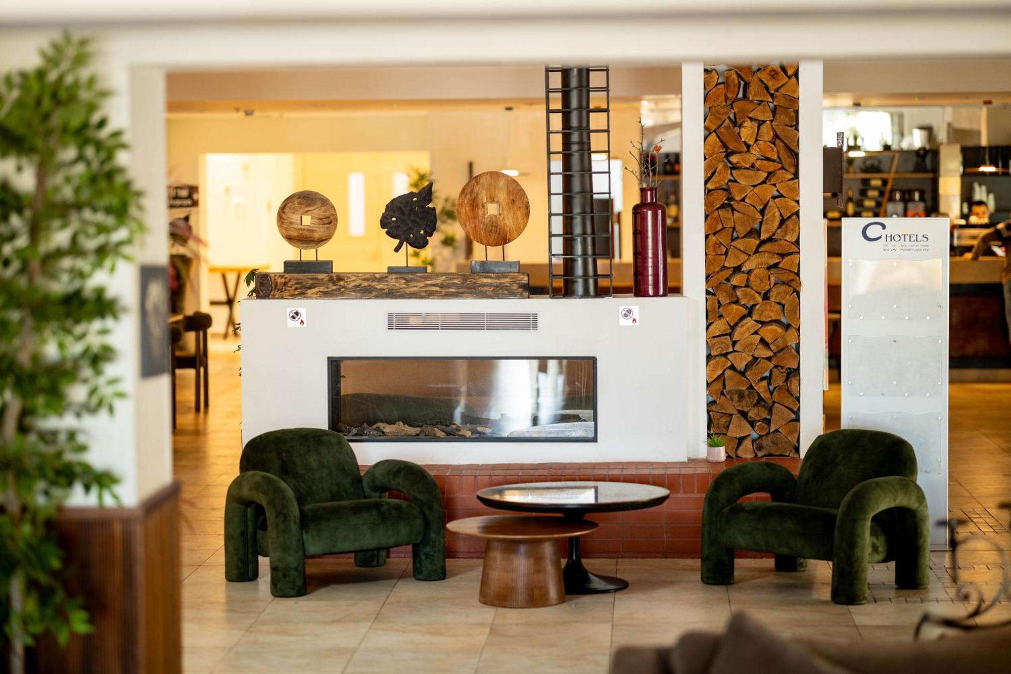 C Hotel Neve Ilan Esterno foto